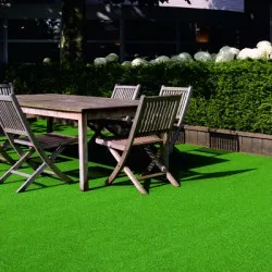 Gazon sintetic verde decorativ Edge, înălțime fir 7 mm, latime rola 2 m